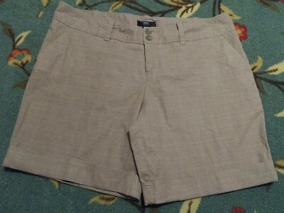 Pantalones cortos Mossimo para mujer talla grande 18 entrepierna elástica 8" puños a rayas a cuadros marrón Foto 1 de 3