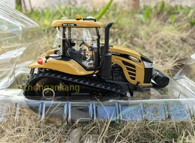 USK Agco Challenger MT775E Tractor 1/32 High Detail Die-cast Brand-New - Image 1 of 4