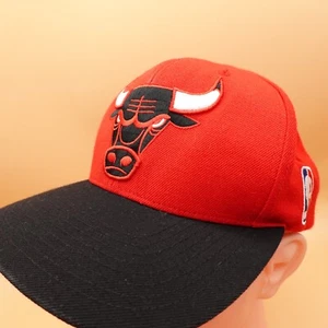 Chicago Bulls Hat Cap Mitchell Ness Snap Back Red Black NBA Basketball Mens - Picture 1 of 10