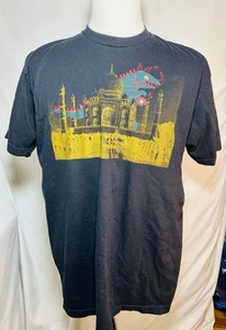 Camisa Gama Go 2008 de colección rara para hombre XL negra con monstruo en el Taj Mahal - Imagen 1 de 8
