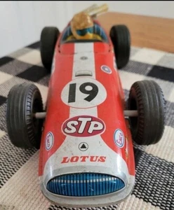 Okuma Seisakusho Japan Battery Operated Tin Hi Speed Racer Lotus STP Good Cond - Picture 1 of 7