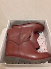 Womens Leather Boots Size 7 Eu 40 Make Sahara Brand New.