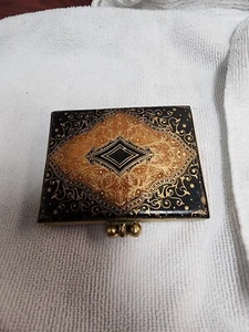 Vintage Powder MakeUp Compact Case Made of Brass Gorgeous - Picture 1 of 8
