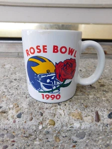 MICHIGAN WOLVERINES FOOTBALL 1990 ROSE BOWL MUG - Picture 1 of 6