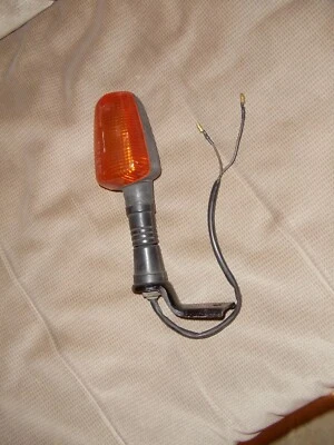 Yamaha FJ1200/89 1989 intermitente trasero izquierdo Foto 1 de 3