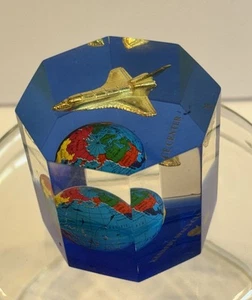 VTG Kennedy Space Center Paperweight RARE NASA Lucite Shuttle Souvenir 1980 - 90 - Picture 1 of 14