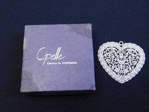 Corning Glass Opelle White Heart Filigree Christmas Ornament with Box - Picture 1 of 7
