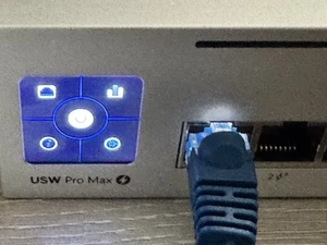 Ubiquiti USW-PRO-MAX-16-POE UniFi Pro Max 16 PoE Switch 180W PoE - POE Version! - Photo 1/11