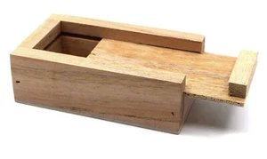 Wooden Box for 2" (50 mm) Bar Magnets, with sliding top - Eisco Labs - Picture 1 of 2
