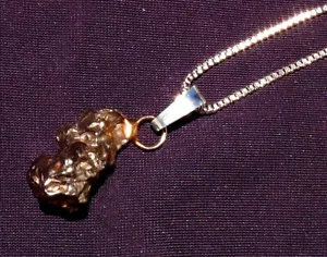 Anhänger Meteorit Campo del Cielo, mit Kette versilbert, 21x12x10mm 7,6g - Bild 1 von 5
