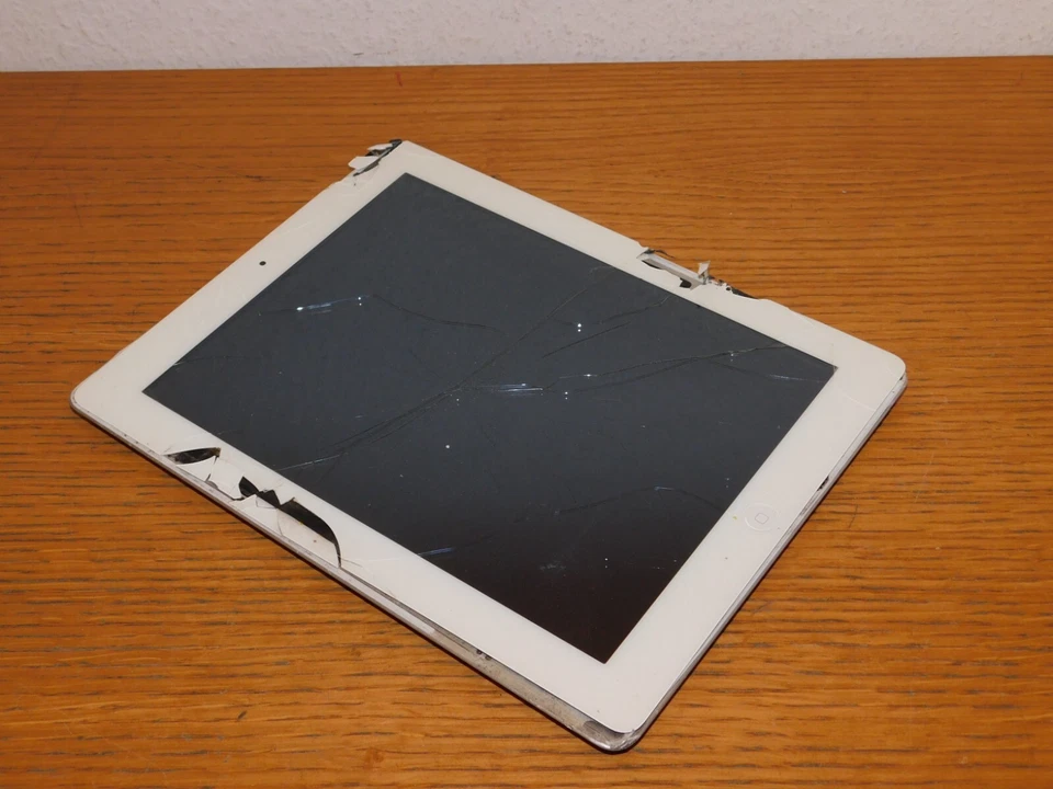 HORS SERVICE APPLE A1458 ipad POUR PIECES ecran cassé - Photo 1/4