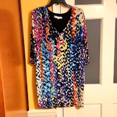 Trina Turk Multicolored 3/4 Sleeves V-Neck Dress Size 8 - Image 1 of 4