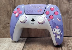 CONTROLADOR KUROMI PERSONALIZADO PLAYSTATION/PS5 BLANCO PULGAR-STICKS ROSA MUY ÚNICO💗 - Imagen 1 de 12