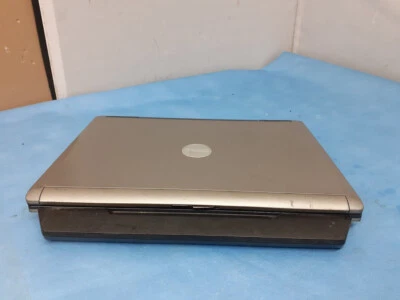 Laptop Dell Latitude D420 12,1" Intel Core Duo U2500 1,20 GHz 1 GB - SIN DISCO DURO Foto 1 de 4