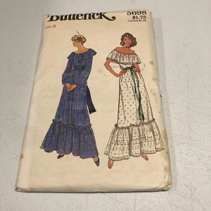 BUTTERICK 5698 DAMEN BAUERN TOP - ROCK - SCHLUPFMUSTER 8 FF 🌷 1979 BANKFRISCH - Bild 1 von 3