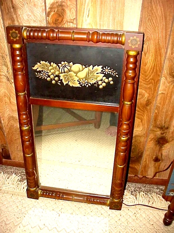 VINTAGE COLONIAL STYLE WALL MIRROR Cover