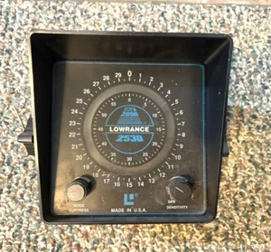 Vintage LOWRANCE 2530 FISHFINDER Depth Finder FISH FLASHER Head Unit MAN CAVE - Bild 1 von 4