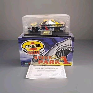 Steve Park 1999Pennzoil 400 Chevrolet Monte Carlo 1/24 Revell Collection - Picture 1 of 13