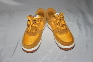 Size 5.5 - Nike Air Force 1 '07 SE University Gold - DA8302-700 No Box Top - Picture 1 of 5
