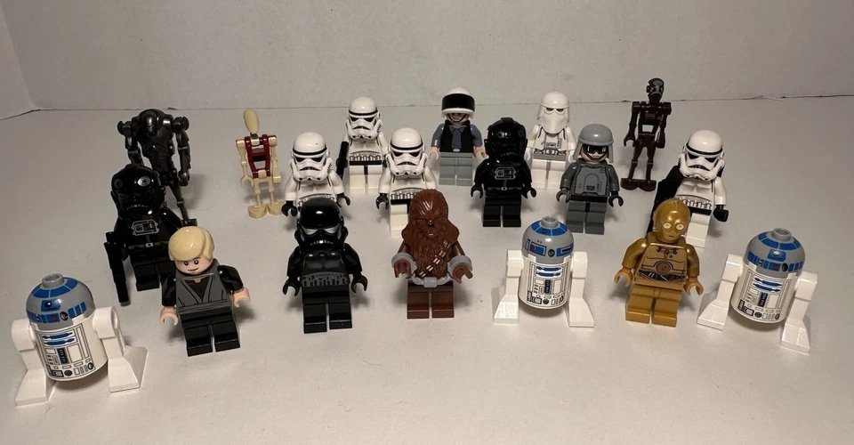Lote de 19 minifiguras Lego Star Wars.  Foto 1 de 4