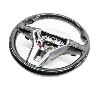 Volante del conductor Mercedes GLK250 (X204) 2013-2015 con paletas sin punto ciego Foto 1 de 4