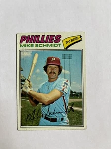 1977 Topps Mike Schmidt Baseball Card - Picture 1 of 2