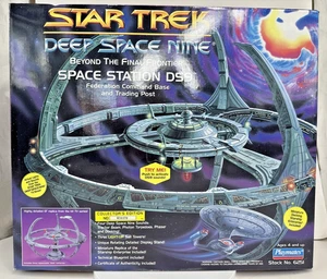 Star Trek Deep Space Nine Space Station DS9 Playmates No 6251 Playmates 1994 NIB - Picture 1 of 6