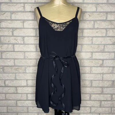 Vestido recto túnica forrada de encaje semi transparente negro talla pequeña Naked Zebra para mujer Foto 1 de 4