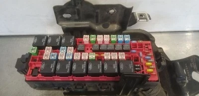 2008-2010 Ford F250SD F350 SD Engine Fuse Box Module Assembly OEM - Изображение 1 из 4