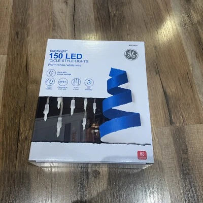 GE StayBright 150 luzes LED estilo gelo branco quente/branco fio Natal 🎄 - Imagem 1 de 4