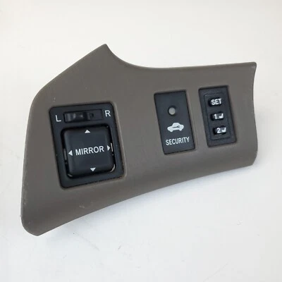 99- 03 LEXUS RX300 MIRROR CONTROL SWITCH AND SEAT MEMORY SWITCH 55422-48 - Image 1 of 4