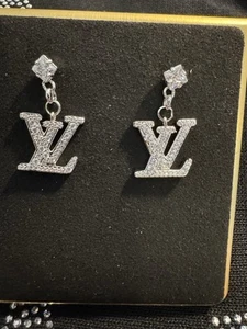Auth Nice Louis Vuitton Silver Crystal Dangle Tone Small Iconic Earrings NICE - Picture 1 of 5