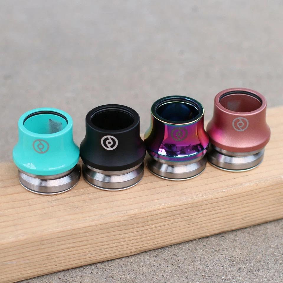 AURICULARES DE BICICLETA INTEGRADOS PRIMO BMX STEVIE CHURCHILL NEGRO ACEITE PULIDO VERDE AZULADO ROSA Foto 1 de 1