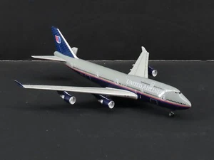 Dragon Wings 1:400 United Airlines Boeing 747-400 N176UA Battleship Grey 55078 - Picture 1 of 7