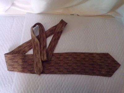 Gravata de pescoço NICKLAUS 100% SEDA FEITA À MÃO COM TEMA DE GOLFE - Imagem 1 de 4