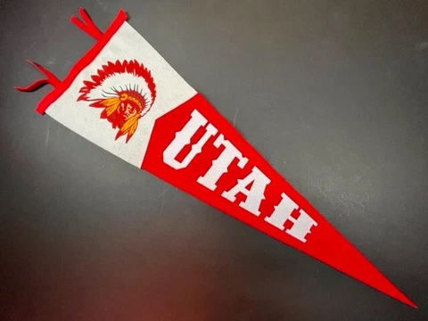 VINTAGE LOGO UNIVERSITY OF UTAH "Utes" WOOL PENNANT--12" X 30" Cover