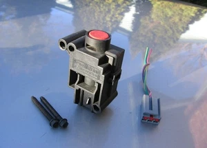 👉FORD INERTIA FUEL PUMP EMERGENCY SHUT OFF SWITCH WITH INSTALL BOLTS CONNECTOR - Picture 1 of 5