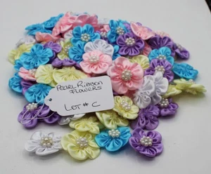 VINTAGE 100pcs LOT CRAFT TEAL PINK PURPLE YELLOW WHITE RIBBON & PEARL FLOWERS #C - Picture 1 of 2