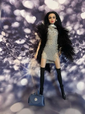 Nuevo vestido de cadena y diamantes de plata, boa, accesorios, regalo gratis 🎁 Foto 1 de 4