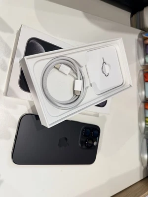 iPhone 15 Pro 128 Go - Photo 1/4