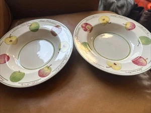 Bin 2 X Royal Stafford "Apple" Rimmed larger bowl 9.75 inches - Picture 1 of 5