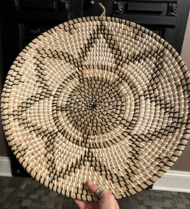 Cestas de pared tejidas colgantes mercado mundial ratán pastos marinos boho disco de lujo nuevo 17" - Imagen 1 de 18