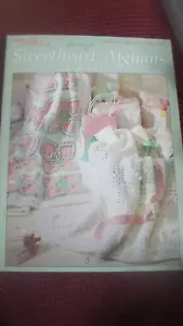 Artes de ocio - novia afganos a ganchillo, folleto 2454 de Anne Halliday, 1993 - Imagen 1 de 3