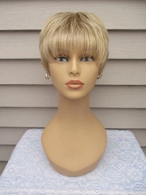 Raquel Welch Wig WINNER ? Color BLONDE Shade Pixie Style ~ READ - Image 1 of 4