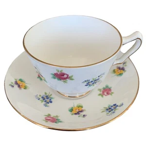 VINTAGE CROWN STAFFORDSHIRE FINE BONE CHINA TEACUP & SAUCER ROSES/PANSIES - Picture 1 of 9