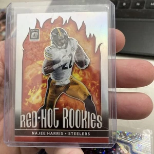 2021 Donruss Optic Red Hot Rookies Holo Najee Harris - Pittsburgh Steelers RHR-7 - Picture 1 of 2