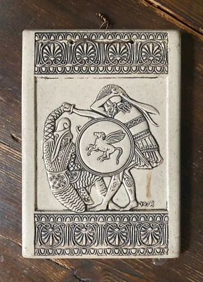 希腊霍普利特装饰救济瓷砖英寸希腊-波斯战争场景飞马 — 第 1/4 张图片