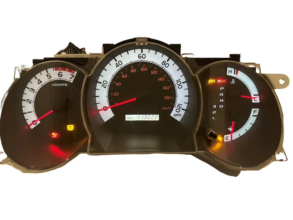Cuadro de instrumentos velocímetro Toyota Tacoma 2012-2015 6 cilindros 113.022 millas Foto 1 de 3