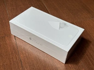 Sealed Unopened Brand New Apple iPhone 6 Plus 64 GB Silver Guaranteed Genuine - Picture 1 of 4