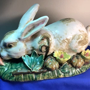 Grande scultura statuina coniglietto coniglietto stile maiolica ceramica vintage 356 - Foto 1 di 10